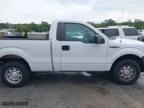 2014 Ford F-150 XL with VIN 1FTMF1CM5EKG22092, listed as a IAAI auction lot 41948999 with 156,233 mi miles. Bid and sale history available at carsss.com. Image 13.
