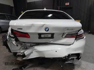 2019 BMW 5 Series 540i xDrive with VIN WBAJE7C55KWW19065, listed as a IAAI auction lot 41835435 with 45,087 mi miles and . Bid and sale history available at carsss.com. Image 16.