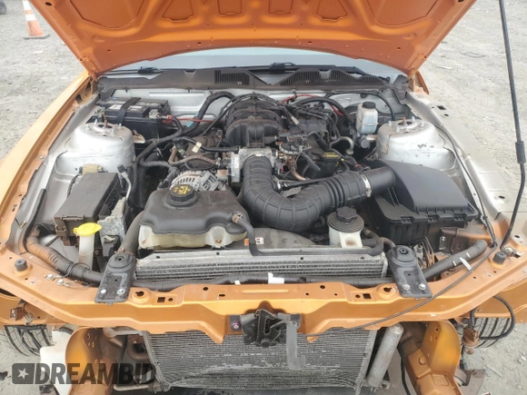2010 Ford Mustang V6 with VIN 1ZVBP8AN0A5162385, listed as a Copart auction lot 53983395 with 171,910 mi miles and Clean Title. Bid and sale history available at DreamBid. Image 11.