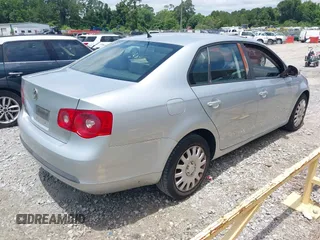 2007 Volkswagen Jetta 2.5 с VIN 3VWPF71K07M177724, выставлен на аукционе IAAI как лот 42377729 с пробегом 169 173 миль миль и . История ставок и продаж доступна на DreamBid. Изображение 4.