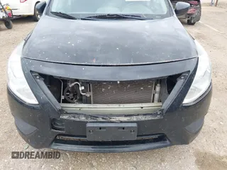2016 Nissan Versa S z VIN 3N1CN7AP3GL882543, wystawiony jako IAAI lot #41821886 z przebiegiem 207 104 mil mil oraz . Historia ofert i sprzedaży dostępna na DreamBid. Obrazek 6.