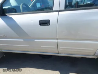 1998 Isuzu Rodeo S with VIN 4S2CM58WXW4325350, listed as a IAAI auction lot 42084411 with 292,784 mi miles. Bid and sale history available at carsss.com. Image 15.