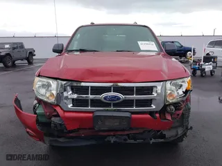 2011 Ford Escape XLT with VIN 1FMCU9D77BKB34262, listed as a IAAI auction lot 41198534 with 212,006 mi miles. Bid and sale history available at carsss.com. Image 12.