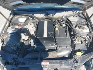 2003 Mercedes-Benz C 230 Kompressor z VIN WDBRN40J73A485209, wystawiony jako IAAI lot #42304130 z przebiegiem 66 209 mil mil oraz . Historia ofert i sprzedaży dostępna na DreamBid. Obrazek 10.