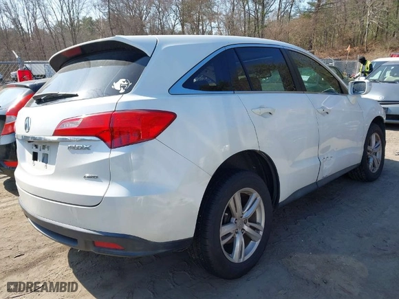 2015 Acura RDX with VIN 5J8TB4H39FL010970, listed as a IAAI auction lot 41784904 with 111,942 mi miles. Bid and sale history available at carsss.com. Image 4.