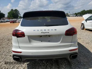 2016 Porsche Cayenne z VIN WP1AA2A26GLA09807, wystawiony jako Copart lot #59619335 z przebiegiem 102 327 mil mil oraz Szkoda całkowita • Salvage title. Historia ofert i sprzedaży dostępna na DreamBid. Obrazek 6.
