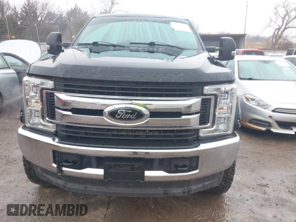 2017 Ford Super Duty F-250 SRW Lariat with VIN 1FT7W2BT4HEC20207, listed as a IAAI auction lot 41358821 with 152,195 mi miles. Bid and sale history available at carsss.com. Image 12.