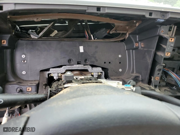 2005 Chevrolet Silverado 2500HD LS with VIN 1GCHK23U65F973475, listed as a Copart auction lot 58332074 with 0 mi miles and Salvage Title. Bid and sale history available at carsss.com. Image 9.