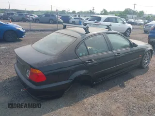 2001 BMW 3 Series 325i z VIN WBAAN37411NE55184, wystawiony jako IAAI lot #42410040 z przebiegiem 127 287 mil mil oraz . Historia ofert i sprzedaży dostępna na DreamBid. Obrazek 4.