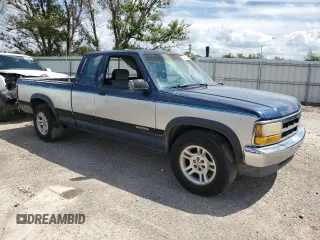 1993 Dodge Dakota z VIN 1B7FL23X3PS167652, wystawiony jako Copart lot #69067224 z przebiegiem 92 113 mil mil oraz Szkoda całkowita • Salvage title. Historia ofert i sprzedaży dostępna na DreamBid. Obrazek 4.