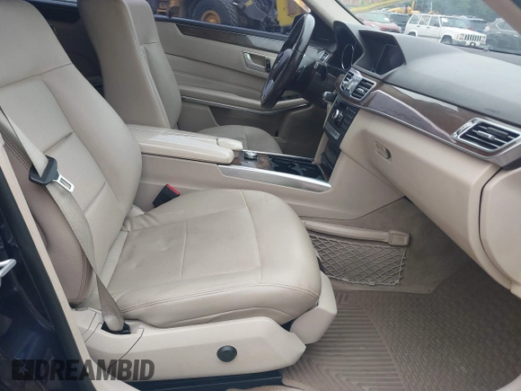 2014 Mercedes-Benz E 350 Luxury with VIN WDDHF8JB0EB021738, listed as a IAAI auction lot 42461502 with 95,209 mi miles and . Bid and sale history available at DreamBid. Image 5.