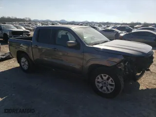 2024 Nissan Frontier SV with VIN 1N6ED1EJ5RN617375, listed as a Copart auction lot 43917035 with 27,090 mi miles and Salvage Title. Bid and sale history available at carsss.com. Image 4.