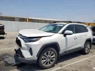 2023 Toyota RAV4 XLE Premium z VIN 2T3C1RFV1PW259619, wystawiony jako Copart lot #58813935 z przebiegiem 92 382 mil mil oraz Szkoda całkowita • Salvage title. Historia ofert i sprzedaży dostępna na DreamBid. Obrazek 1.