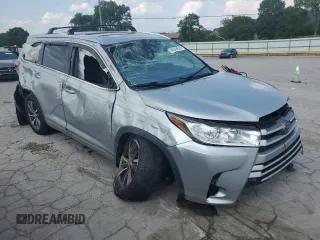 2018 Toyota Highlander SE with VIN 5TDJZRFH1JS527037, listed as a Copart auction lot 60348635 with 56,207 mi miles and Salvage title. Bid and sale history available at DreamBid. Image 4.