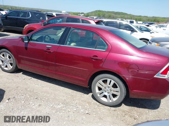 2007 Ford Fusion SEL with VIN 3FAHP08117R102788, listed as a IAAI auction lot 41969561 with 174,678 mi miles. Bid and sale history available at carsss.com. Image 3.