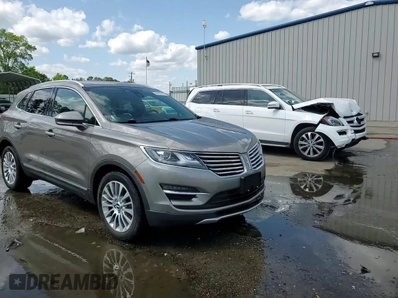 2017 Lincoln MKC Reserve z VIN 5LMCJ3D98HUL11757, wystawiony jako Copart lot #53115715 z przebiegiem 40 464 mil mil oraz Szkoda całkowita • Salvage title. Historia ofert i sprzedaży dostępna na DreamBid. Obrazek 15.