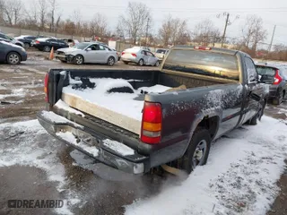 2002 Chevrolet Silverado 1500 with VIN 1GCEC14W52Z150878, listed as a IAAI auction lot 41603704 with 270,802 mi miles. Bid and sale history available at carsss.com. Image 4.