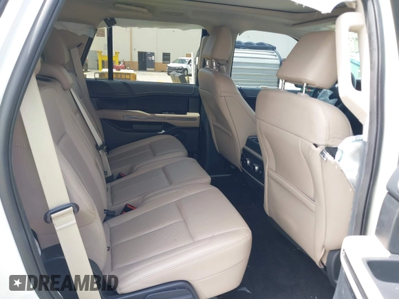 2022 Ford Expedition XLT с VIN 1FMJU1HT0NEA10739, выставлен на аукционе IAAI как лот 42802765 с пробегом 31 493 миль миль и . История ставок и продаж доступна на DreamBid. Изображение 8.