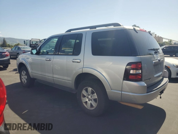 2009 Ford Explorer XLT z VIN 1FMEU63E79UA35074, wystawiony jako Copart lot #51868795 z przebiegiem 116 486 mil mil oraz Czysty tytuł • Clean title. Historia ofert i sprzedaży dostępna na DreamBid. Obrazek 2.