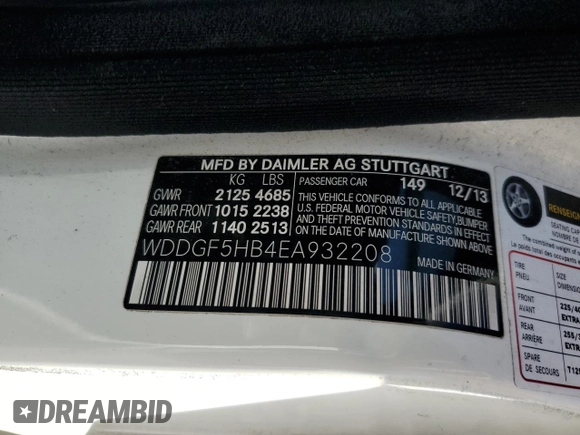 2014 Mercedes-Benz C 350 Sport with VIN WDDGF5HB4EA932208, listed as a Copart auction lot 41542445 with 243,780 mi miles and Clean Title. Bid and sale history available at DreamBid. Image 12.
