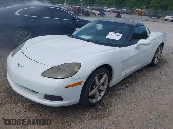 2012 Chevrolet Corvette 3LT с VIN 1G1YG2DW3C5110968, выставлен на аукционе IAAI как лот 42610660 с пробегом 62 803 миль миль и . История ставок и продаж доступна на DreamBid. Изображение 17.