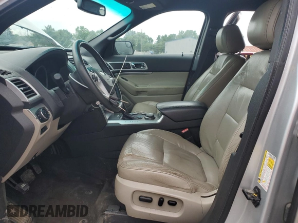 2011 Ford Explorer XLT z VIN 1FMHK8D83BGA34161, wystawiony jako Copart lot #61349825 z przebiegiem 250 382 mil mil oraz Szkoda całkowita • Salvage title. Historia ofert i sprzedaży dostępna na DreamBid. Obrazek 7.