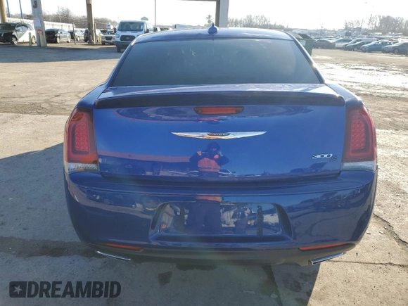 2018 Chrysler 300 with VIN 2C3CCABG1JH243791, listed as a Copart auction lot 43550555 with 0 mi miles and Salvage Title. Bid and sale history available at carsss.com. Image 6.