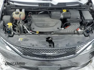 2020 Chrysler Pacifica Launch Edition z VIN 2C4RC3BGXLR278232, wystawiony jako Copart lot #47466435 z przebiegiem 69 648 mil mil oraz Tytuł czysty. Historia ofert i sprzedaży dostępna na DreamBid. Obrazek 12.