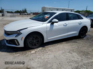 2025 Kia K5 LXS z VIN KNAG24J79S5325308, wystawiony jako Copart lot #58047735 z przebiegiem 13 300 mil mil oraz Nie do naprawy • Non repairable. Historia ofert i sprzedaży dostępna na DreamBid. Obrazek 1.