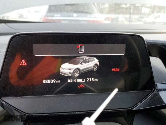 2023 Volkswagen ID.4 Pro with VIN 1V2CMPE83PC016631, listed as a Copart auction lot 88873725 with 38,809 mi miles and Salvage Title. Bid and sale history available at DreamBid. Image 9.