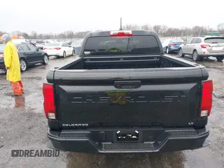 2024 Chevrolet Colorado 2WD LT with VIN 1GCGSCEC6R1172215, listed as a IAAI auction lot 41717428 with 24,966 mi miles. Bid and sale history available at carsss.com. Image 16.