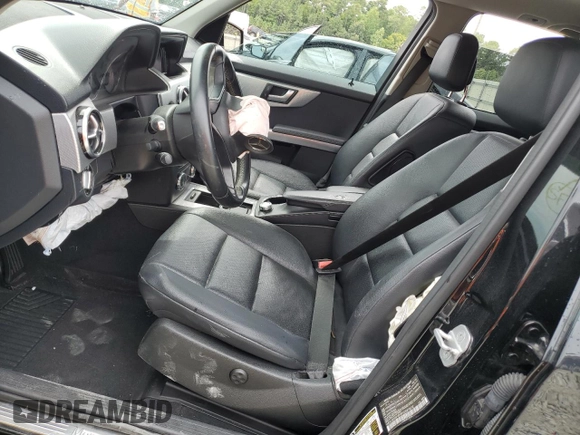 2015 Mercedes-Benz GLK 350 with VIN WDCGG5HB9FG337872, listed as a Copart auction lot 70240214 with 101,300 mi miles and Salvage Title. Bid and sale history available at DreamBid. Image 7.