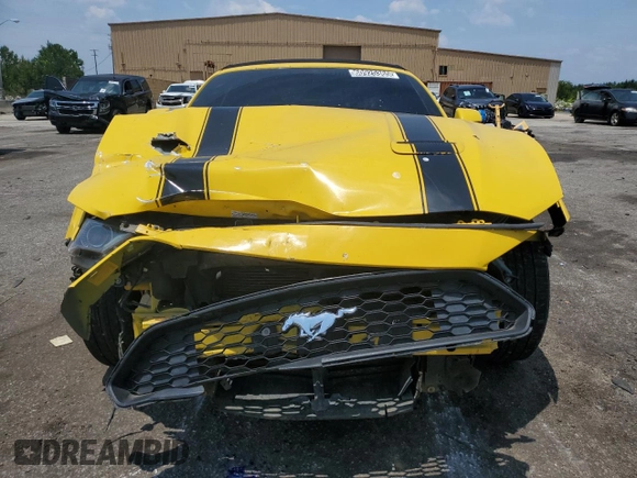 2018 Ford Mustang EcoBoost Premium with VIN 1FATP8UH1J5139393, listed as a Copart auction lot 60925365 with 135,841 mi miles and Clean title. Bid and sale history available at DreamBid. Image 5.