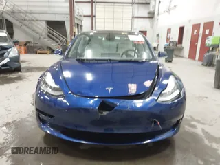 2020 Tesla Model 3 Performance z VIN 5YJ3E1EC7LF641885, wystawiony jako IAAI lot #41372794 z przebiegiem Nie podano mil oraz . Historia ofert i sprzedaży dostępna na DreamBid. Obrazek 11.