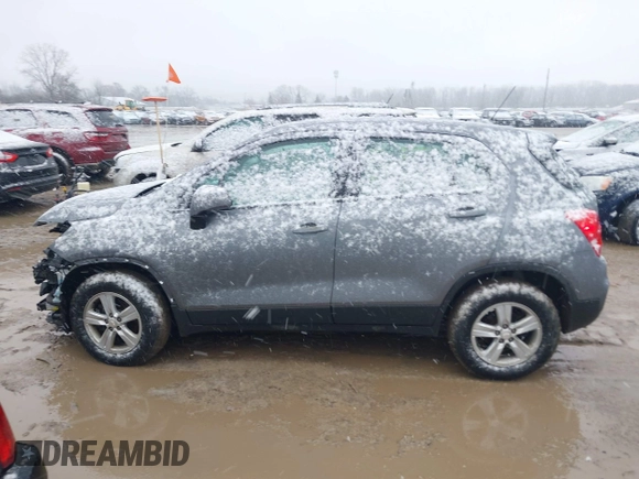 2020 Chevrolet Trax LS with VIN 3GNCJNSB0LL314882, listed as a IAAI auction lot 41234699 with 70,162 mi miles. Bid and sale history available at carsss.com. Image 14.