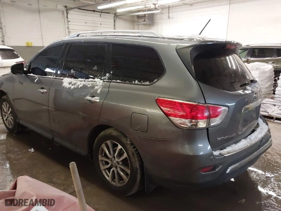 2015 Nissan Pathfinder S with VIN 5N1AR2MM9FC708365, listed as a IAAI auction lot 41240507 with 83,434 mi miles. Bid and sale history available at carsss.com. Image 3.
