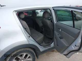 2016 Kia Sportage LX with VIN KNDPB3AC4G7804225, listed as a IAAI auction lot 41576543 with 143,613 mi miles. Bid and sale history available at carsss.com. Image 8.