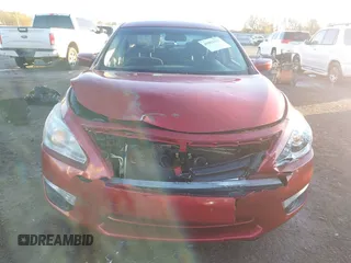 2015 Nissan Altima 2.5 S with VIN 1N4AL3AP6FC246394, listed as a IAAI auction lot 41052317 with 195,388 mi miles. Bid and sale history available at carsss.com. Image 6.