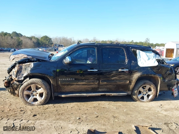 2012 Chevrolet Suburban LT with VIN 1GNSCJE06CR328478, listed as a IAAI auction lot 41339274 with 339,974 mi miles. Bid and sale history available at carsss.com. Image 15.