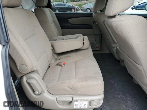 2017 Honda Odyssey SE with VIN 5FNRL5H36HB024018, listed as a Copart auction lot 52437385 with 105,175 mi miles and Salvage Title. Bid and sale history available at carsss.com. Image 11.
