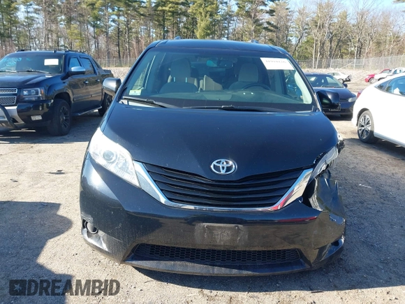2015 Toyota Sienna LE AAS with VIN 5TDKK3DCXFS594370, listed as a IAAI auction lot 41910126 with 131,638 mi miles. Bid and sale history available at carsss.com. Image 12.