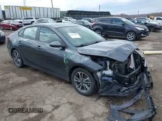 2022 Kia Forte LXS with VIN 3KPF24AD4NE424664, listed as a IAAI auction lot 41893278 with 67,090 mi miles. Bid and sale history available at carsss.com. Image 1.