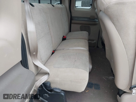 2002 Ford F-250 XL with VIN 3FTNX20L62MA01807, listed as a IAAI auction lot 41544727 with 131,967 mi miles and . Bid and sale history available at DreamBid. Image 8.