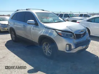 2014 Kia Sorento LX with VIN 5XYKT4A66EG534731, listed as a IAAI auction lot 41730093 with 148,931 mi miles. Bid and sale history available at carsss.com. Image 1.