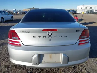 2005 Dodge Stratus SXT z VIN 1B3EL46T65N612205, wystawiony jako IAAI lot #41406828 z przebiegiem 155 314 mil mil oraz . Historia ofert i sprzedaży dostępna na DreamBid. Obrazek 16.