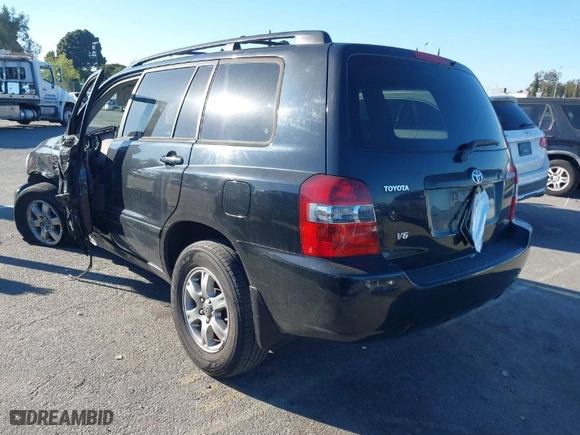 2005 Toyota Highlander with VIN JTEGP21A250083043, listed as a IAAI auction lot 41635028 with 125,277 mi miles. Bid and sale history available at carsss.com. Image 3.