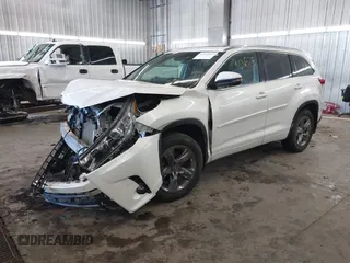 2019 Toyota Highlander Limited with VIN 5TDDZRFH9KS733432, listed as a IAAI auction lot 41541875 with 42,830 mi miles and . Bid and sale history available at DreamBid. Image 18.