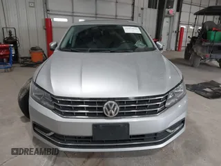 2016 Volkswagen Passat SE z VIN 1VWBT7A37GC027073, wystawiony jako IAAI lot #41073634 z przebiegiem 72 563 mil mil oraz . Historia ofert i sprzedaży dostępna na DreamBid. Obrazek 12.