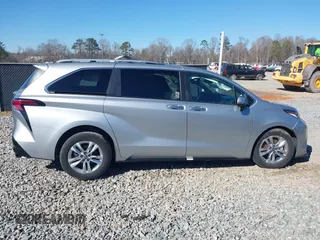 2022 Toyota Sienna Limited with VIN 5TDZRKECXNS136443, listed as a IAAI auction lot 41353097 with 20,568 mi miles and . Bid and sale history available at DreamBid. Image 13.