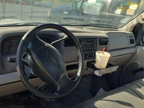 2001 Ford F-250 XL with VIN 1FTNX20L41EC24738, listed as a IAAI auction lot 42774162 with 132,911 mi miles and . Bid and sale history available at DreamBid. Image 13.